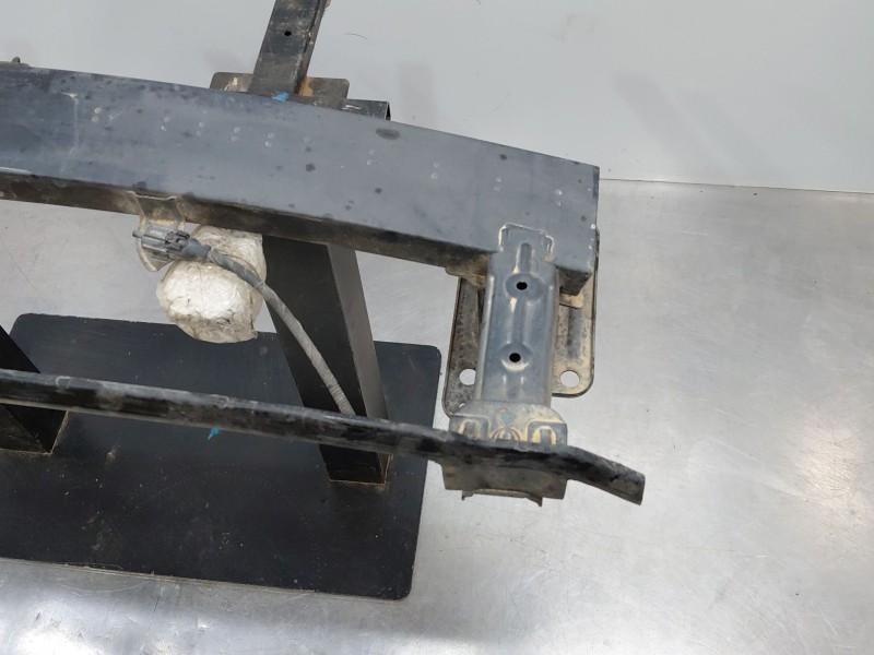 Recambio de refuerzo paragolpes delantero para hyundai i30 (pd) essence referencia OEM IAM 64900G4000  