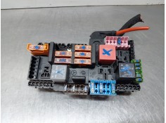 Recambio de caja reles / fusibles para mercedes-benz clase e t-model (s213) e 350 d (213.222) referencia OEM IAM   