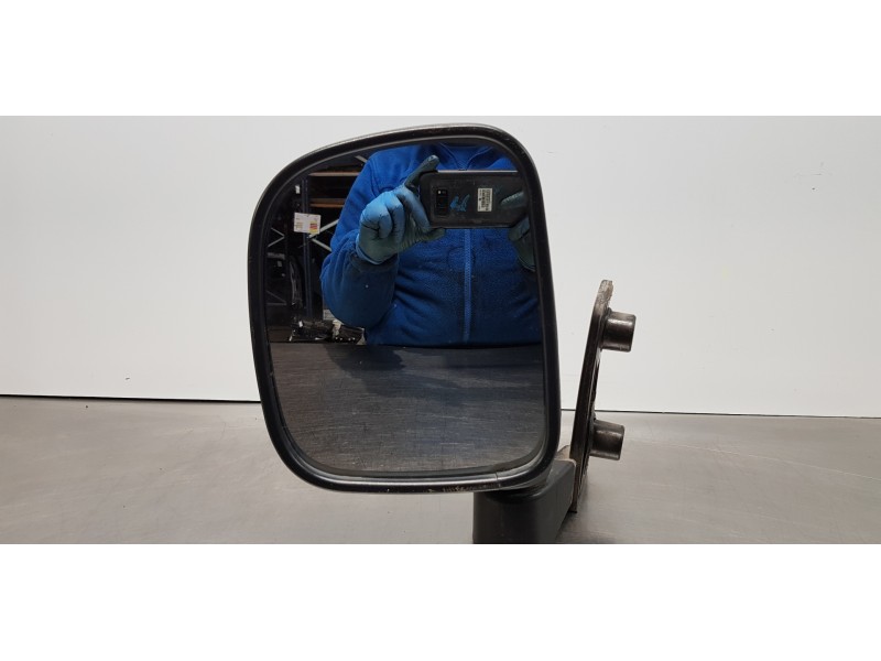 Recambio de retrovisor izquierdo para hyundai h 1 h 1 furg.caja cerr.c. puerta referencia OEM IAM 876104A310  