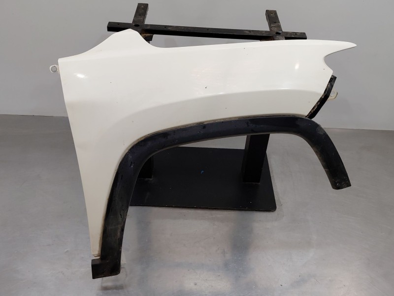 Recambio de aleta delantera derecha para jeep compass ii multiair referencia OEM IAM   