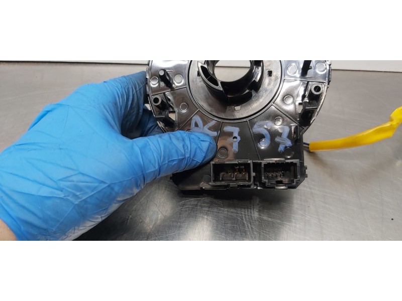 Recambio de anillo airbag para kia carnival 2.9 crdi vgt concept referencia OEM IAM 934904D900  