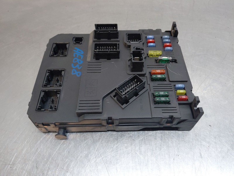 Recambio de caja reles / fusibles para citroën xsara picasso (n68) 2.0 hdi referencia OEM IAM 9653667580  