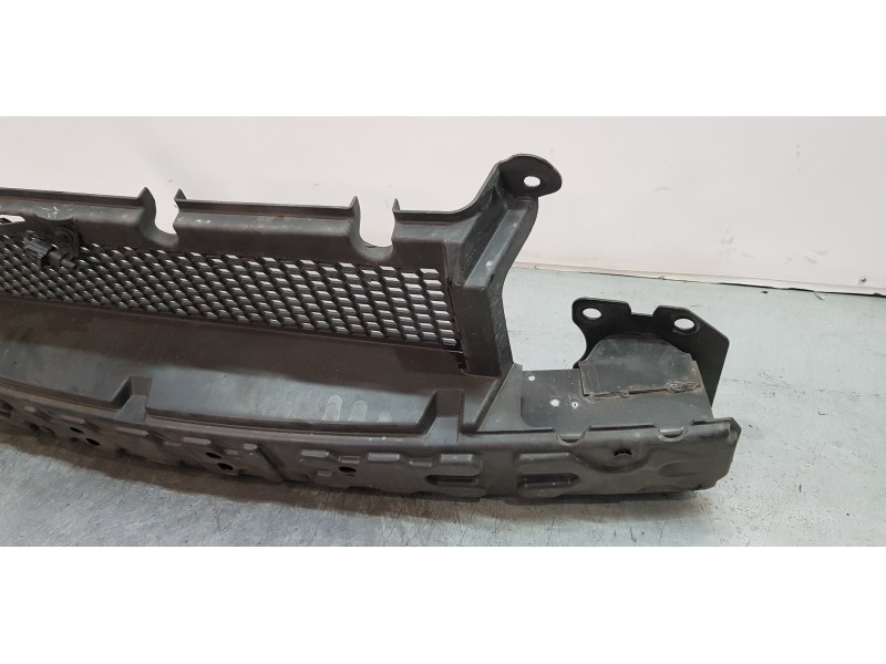 Recambio de refuerzo paragolpes delantero para chrysler grand voyager limited referencia OEM IAM 5113162AA  