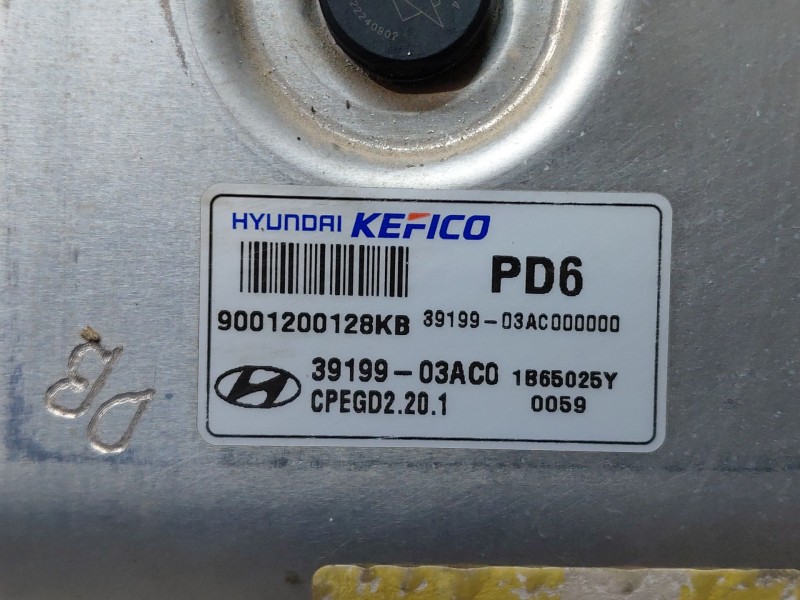 Recambio de centralita motor uce para hyundai i30 (pd) essence referencia OEM IAM   