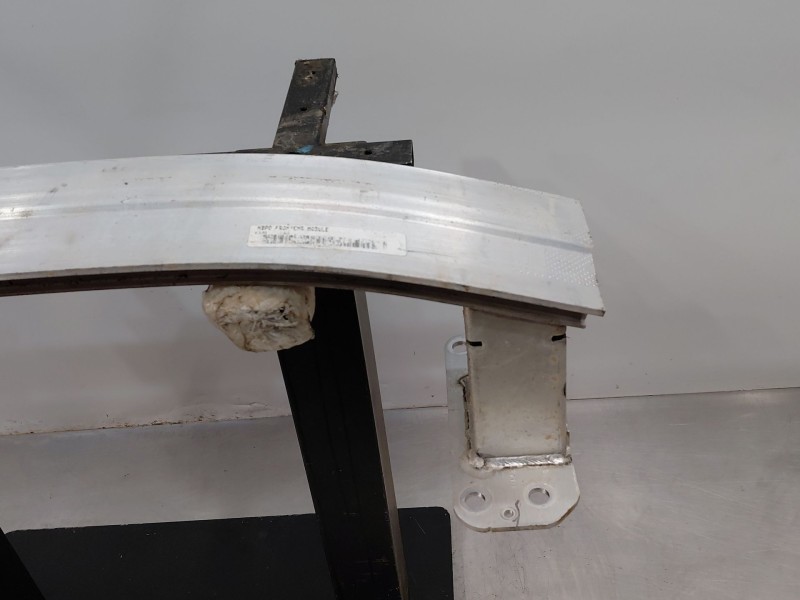 Recambio de refuerzo paragolpes delantero para jeep compass ii multiair referencia OEM IAM   