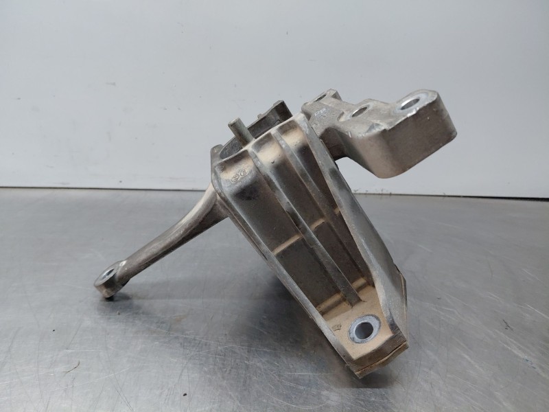 Recambio de soporte motor derecho para hyundai i30 (pd) essence referencia OEM IAM   