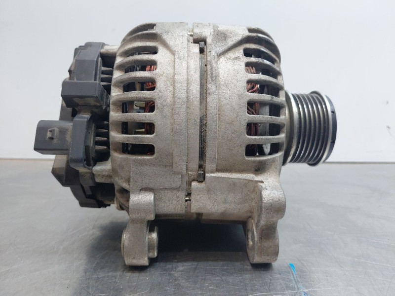 Recambio de alternador para seat altea (5p1) 2.0 tdi referencia OEM IAM   