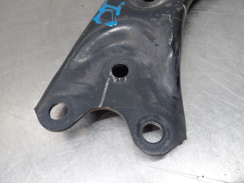 Recambio de brazo suspension inferior delantero izquierdo para hyundai i30 (pd) essence referencia OEM IAM   