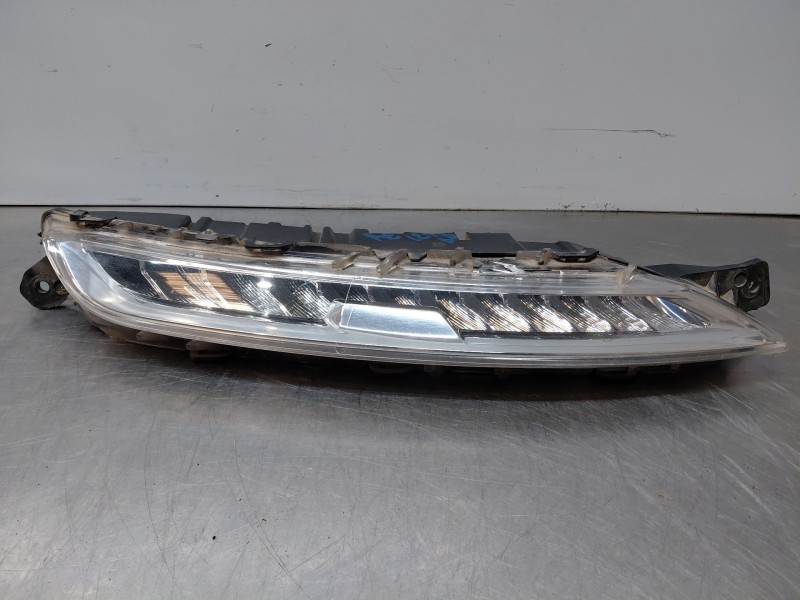 Recambio de faro antiniebla derecho para citroën c4 grand picasso exclusive referencia OEM IAM 9676036480  
