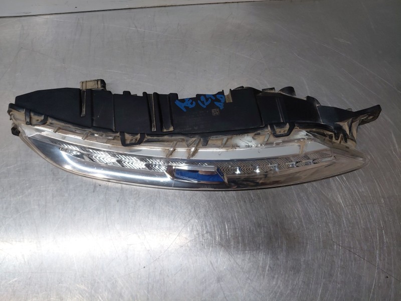 Recambio de faro antiniebla derecho para citroën c4 grand picasso exclusive referencia OEM IAM 9676036480  