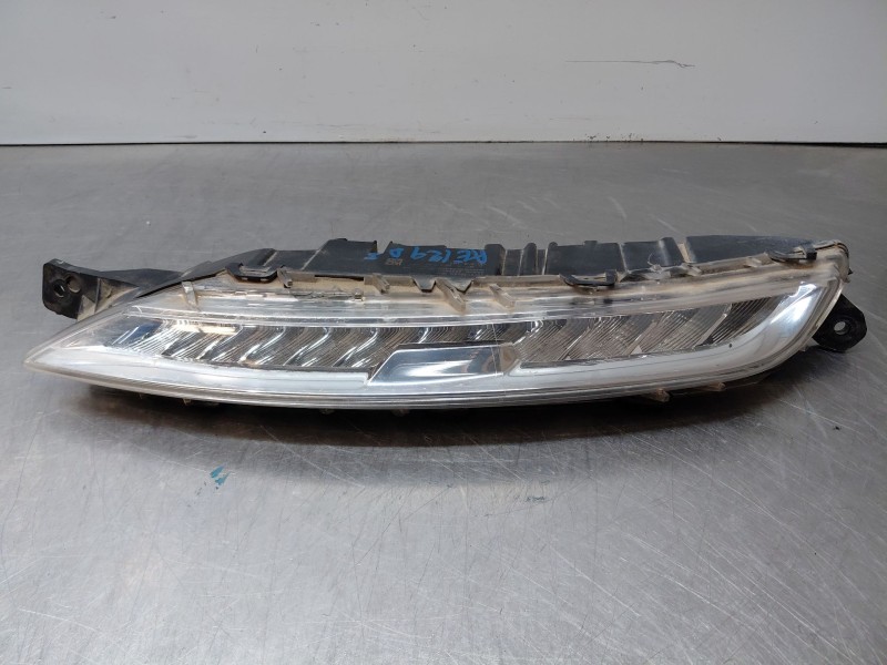 Recambio de faro antiniebla izquierdo para citroën c4 grand picasso exclusive referencia OEM IAM 9676036580  