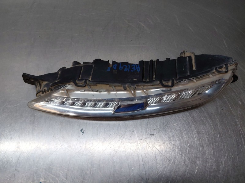 Recambio de faro antiniebla izquierdo para citroën c4 grand picasso exclusive referencia OEM IAM 9676036580  
