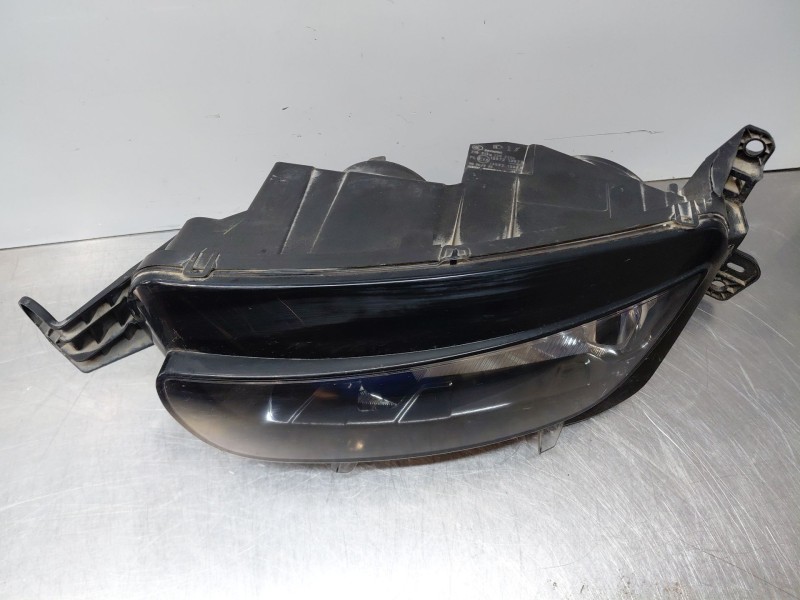 Recambio de faro izquierdo para citroën c4 grand picasso exclusive referencia OEM IAM 9677217380  