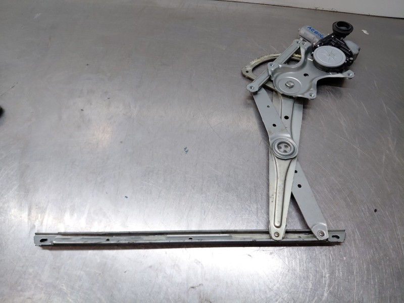 Recambio de elevalunas delantero izquierdo para lexus ct (zwa10_) 200h (zwa10_) referencia OEM IAM   