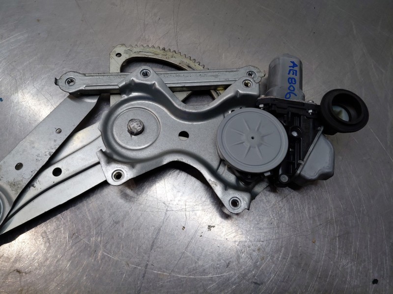 Recambio de elevalunas delantero izquierdo para lexus ct (zwa10_) 200h (zwa10_) referencia OEM IAM   