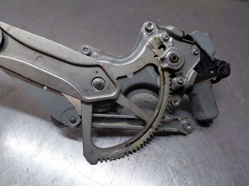 Recambio de elevalunas delantero izquierdo para lexus ct (zwa10_) 200h (zwa10_) referencia OEM IAM   