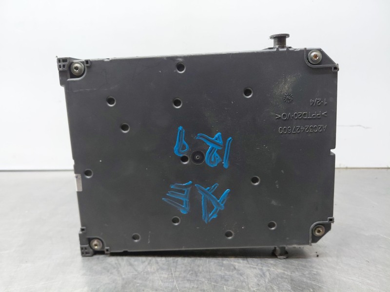 Recambio de caja reles / fusibles para citroën c4 grand picasso exclusive referencia OEM IAM 9806687980  