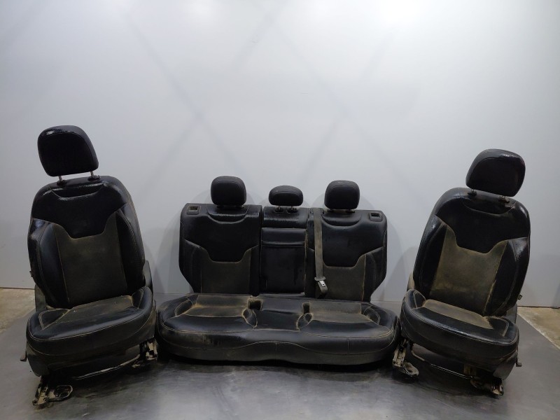 Recambio de juego asientos completo para jeep compass ii multiair referencia OEM IAM   
