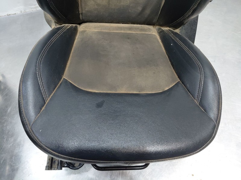 Recambio de juego asientos completo para jeep compass ii multiair referencia OEM IAM   
