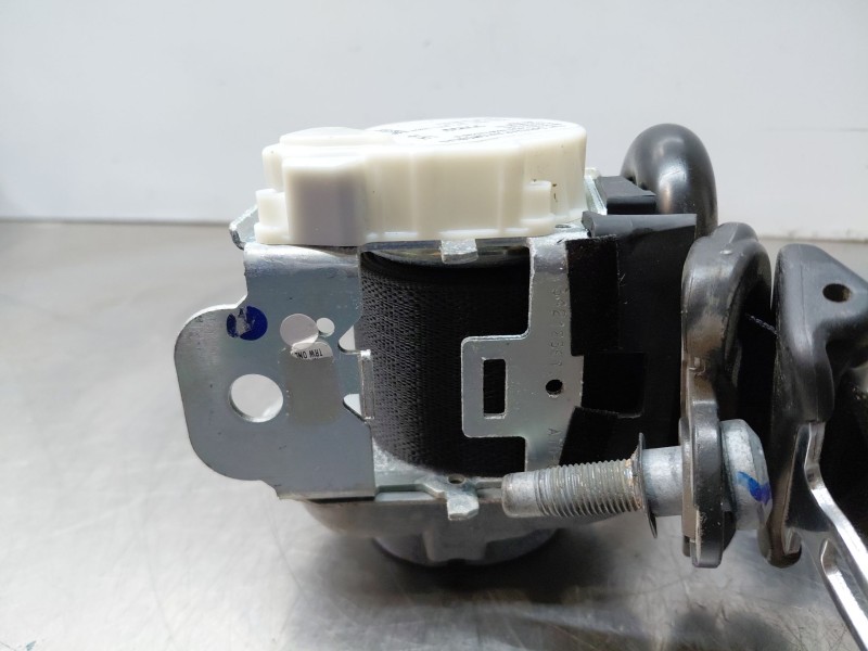 Recambio de cinturon seguridad trasero izquierdo para jeep compass ii multiair referencia OEM IAM   