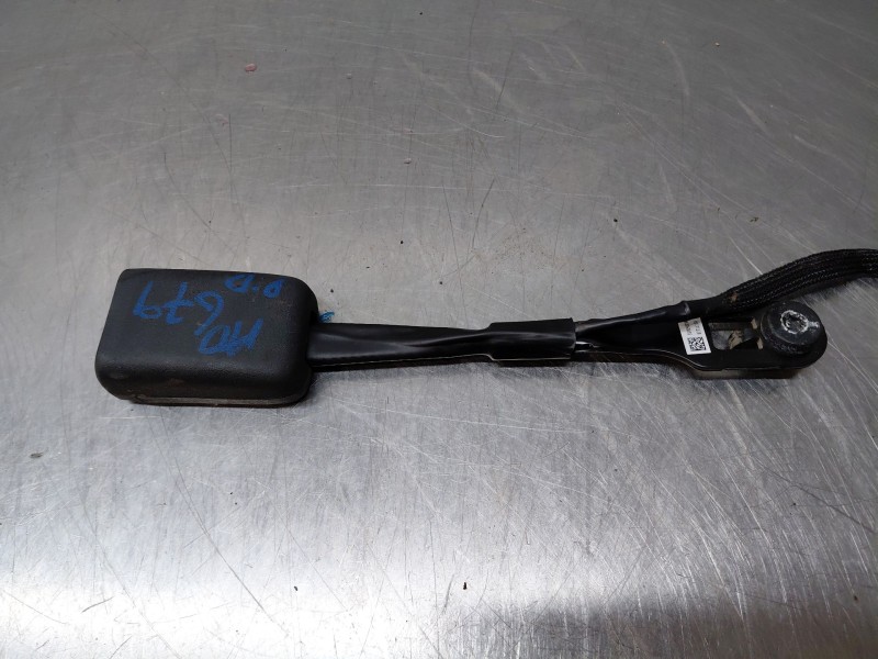 Recambio de enganche del cinturon delantero der para jeep compass ii multiair referencia OEM IAM   