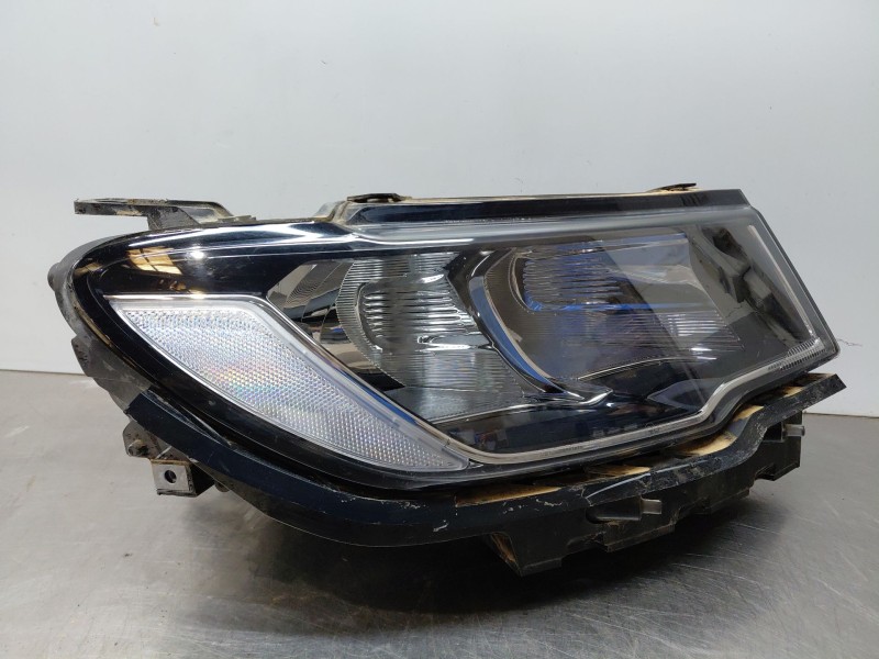 Recambio de faro derecho para jeep compass ii multiair referencia OEM IAM   
