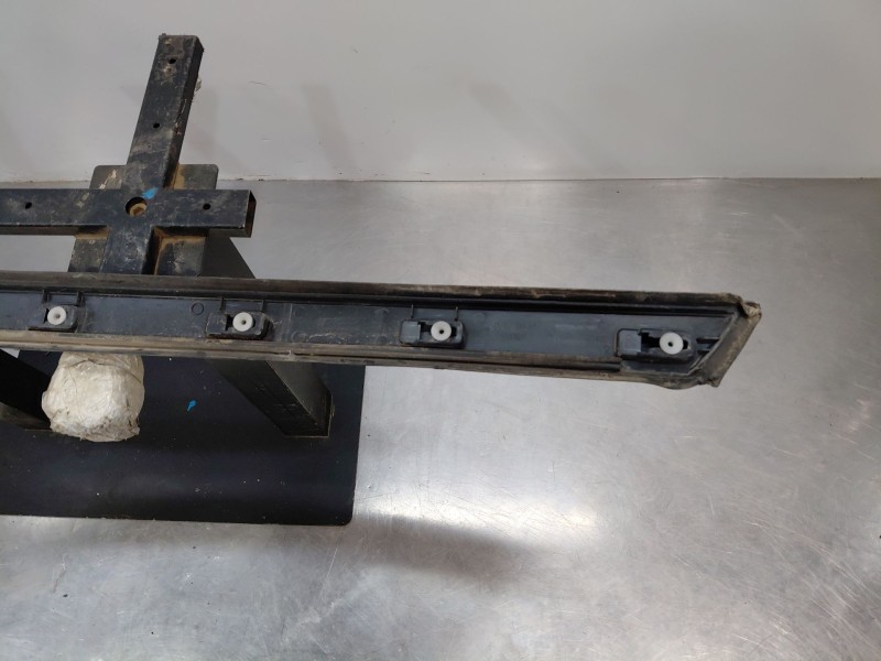 Recambio de molduras delanteras para citroën c4 grand picasso exclusive referencia OEM IAM   