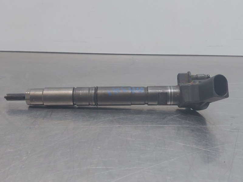 Recambio de inyector para toyota corolla touring sports (e21) hybrid referencia OEM IAM   