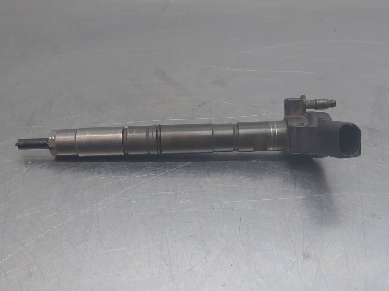 Recambio de inyector para toyota corolla touring sports (e21) hybrid referencia OEM IAM   