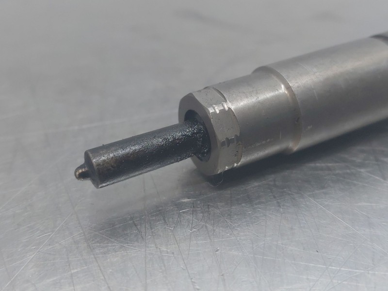 Recambio de inyector para toyota corolla touring sports (e21) hybrid referencia OEM IAM   