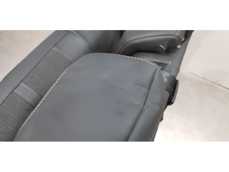 Recambio de asientos trasero izquierdo para peugeot 3008 style referencia OEM IAM 9809721580  