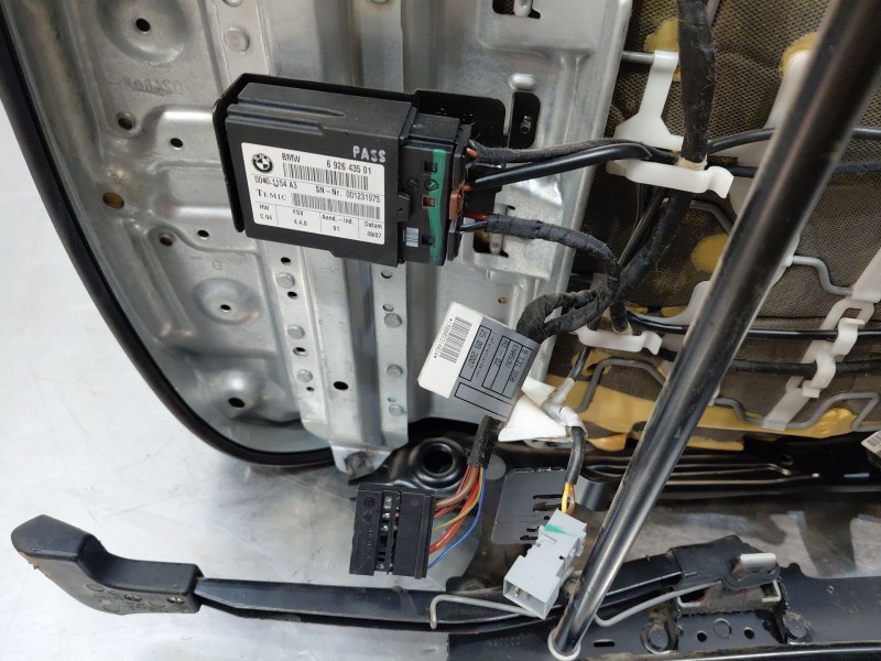 Recambio de asiento delantero izquierdo para bmw 1 (e87) 118 d referencia OEM IAM 52107118423  