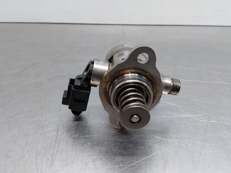 Recambio de bomba combustible para volkswagen golf viii lim. (cd1) bluemotion referencia OEM IAM   
