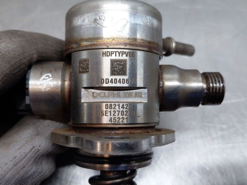 Recambio de bomba combustible para volkswagen golf viii lim. (cd1) bluemotion referencia OEM IAM   