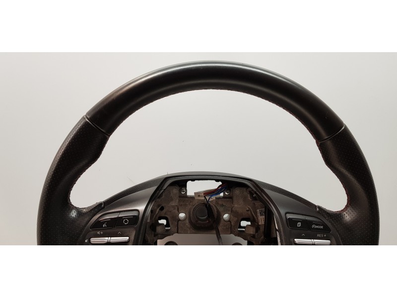 Recambio de volante para hyundai kona klass 2wd referencia OEM IAM 56120J9100MGY  