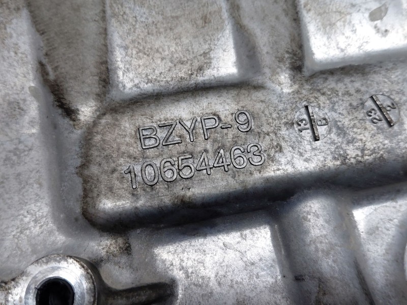 Recambio de tapa distribucion para mg zs confort referencia OEM IAM   