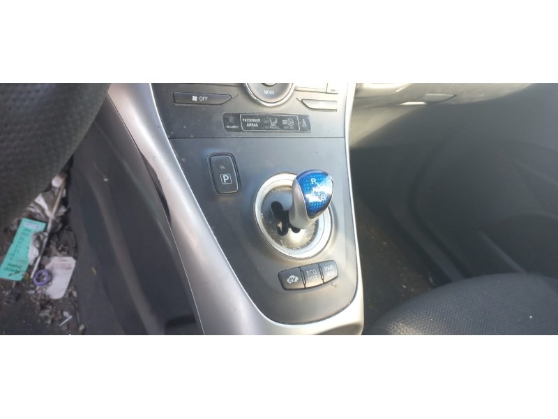 toyota auris del año 2010