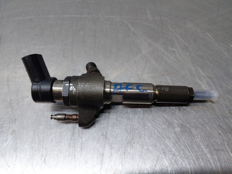 Recambio de inyector para ford c-max titanium referencia OEM IAM 9802448680  