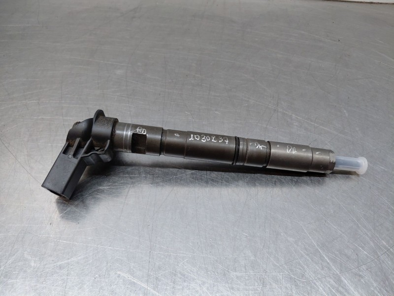 Recambio de inyector para volkswagen scirocco (137) 2.0 tdi (103kw) bluemotion referencia OEM IAM 03L130277 0445116030 