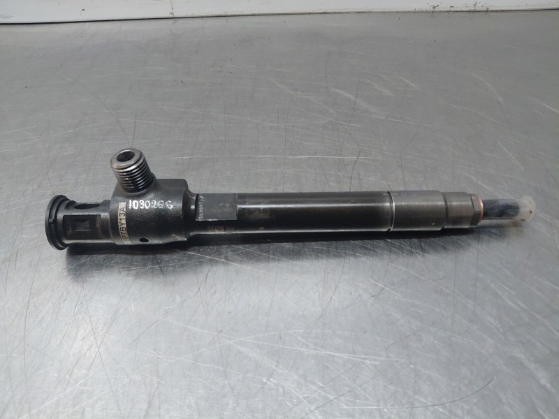 Recambio de inyector para citroën c4 grand picasso exclusive referencia OEM IAM   