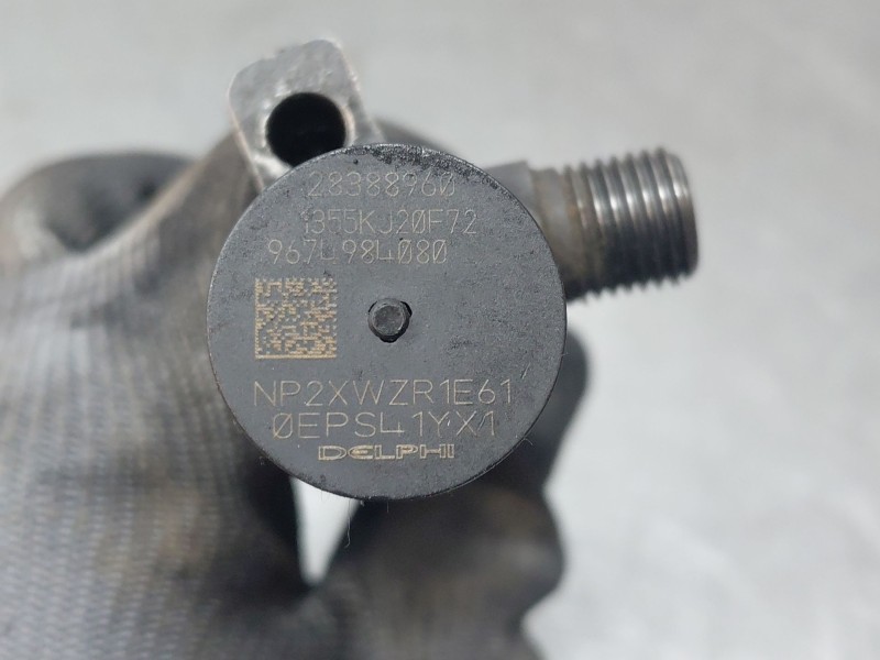 Recambio de inyector para citroën c4 grand picasso exclusive referencia OEM IAM   