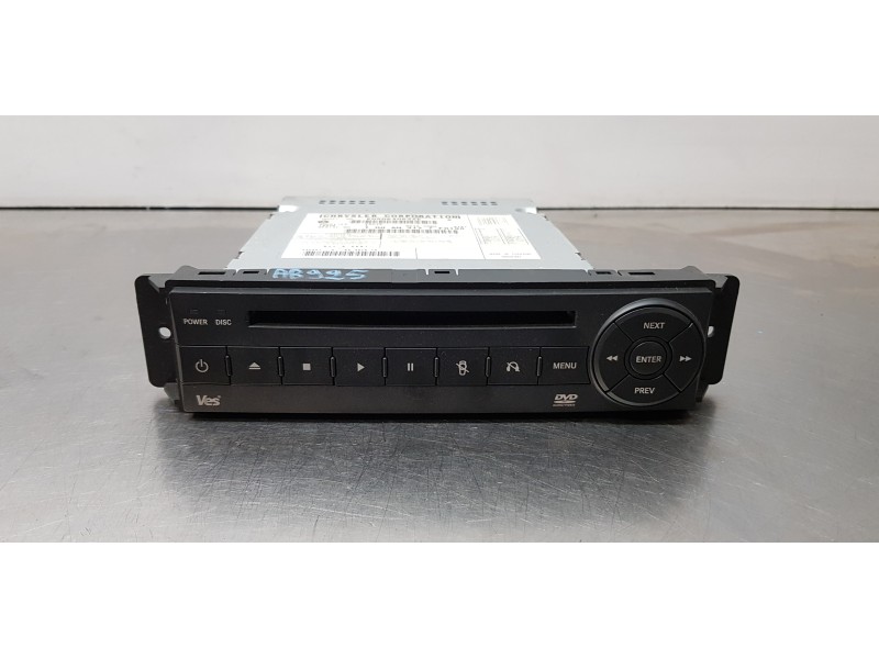 Recambio de sistema audio / radio cd para chrysler grand voyager limited referencia OEM IAM 05064063AE  
