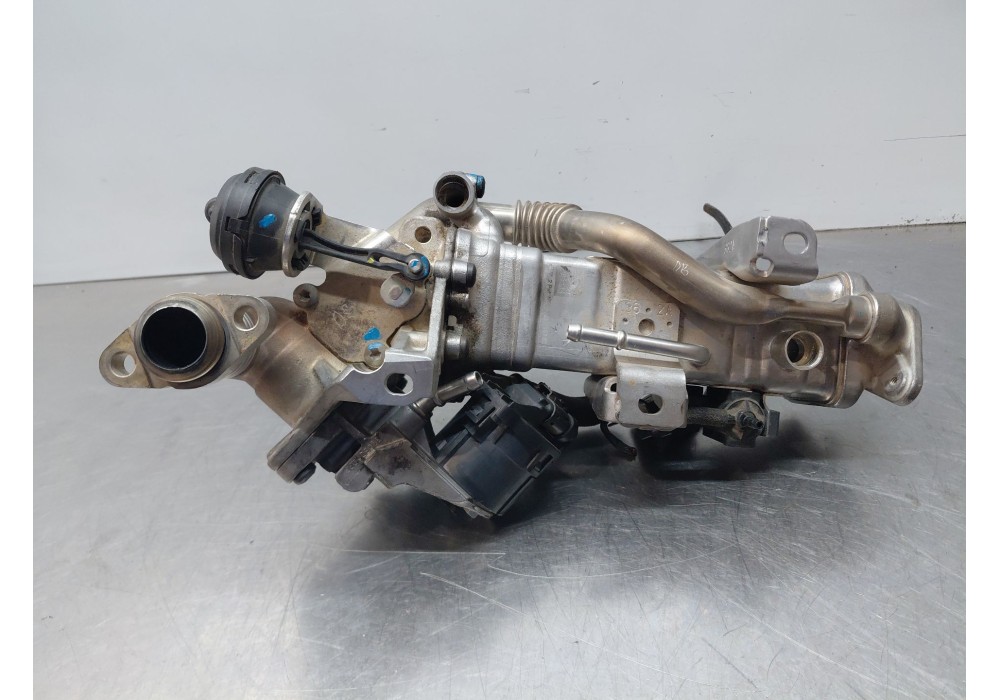 Recambio de enfriador egr para bmw serie 4 gran coupe (f36) x drive referencia OEM IAM 11717822350 11717810871 
