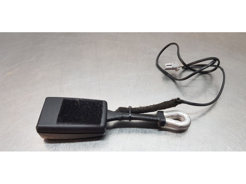 Recambio de pretensor airbag izquierdo para fiat doblo ii cargo (263) furgón base referencia OEM IAM 735511973   Recambio de pretensor airbag izquierdo para fiat doblo ii cargo (263) furgón base referencia OEM IAM 735511973