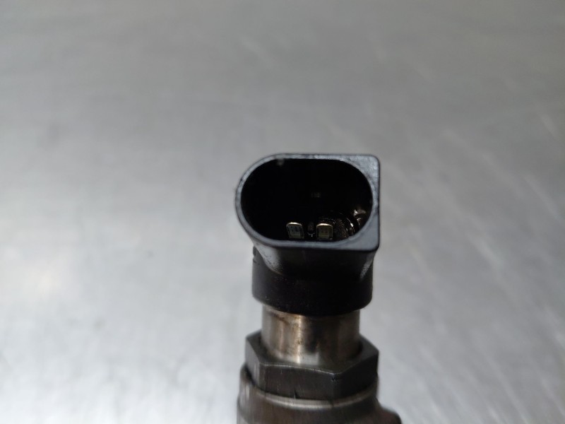 Recambio de inyector para ford c-max titanium referencia OEM IAM 9802448680  