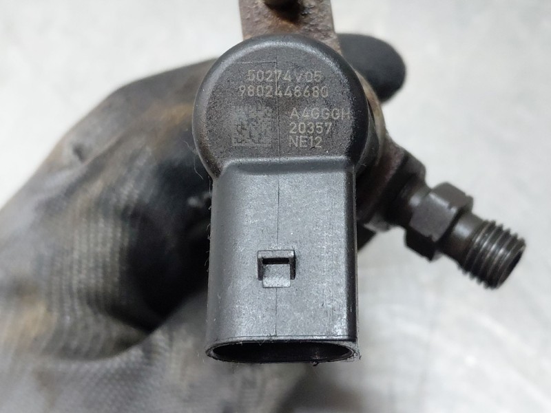 Recambio de inyector para ford c-max titanium referencia OEM IAM 9802448680  