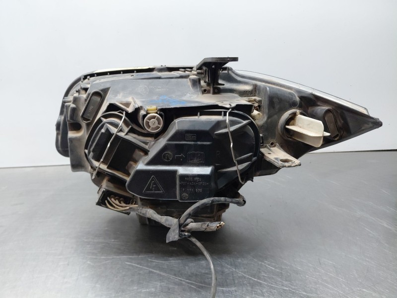 Recambio de faro derecho para bmw 1 (e87) 118 d referencia OEM IAM 63117181290 6311695260404 6311695260404