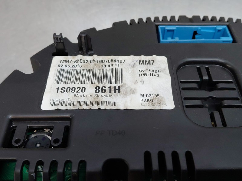 Recambio de cuadro instrumentos para volkswagen up! (122) high referencia OEM IAM 1S0920861H  
