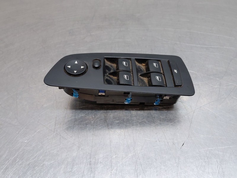 Recambio de mando elevalunas delantero izquierdo para bmw 1 (e87) 118 d referencia OEM IAM 61319216559  