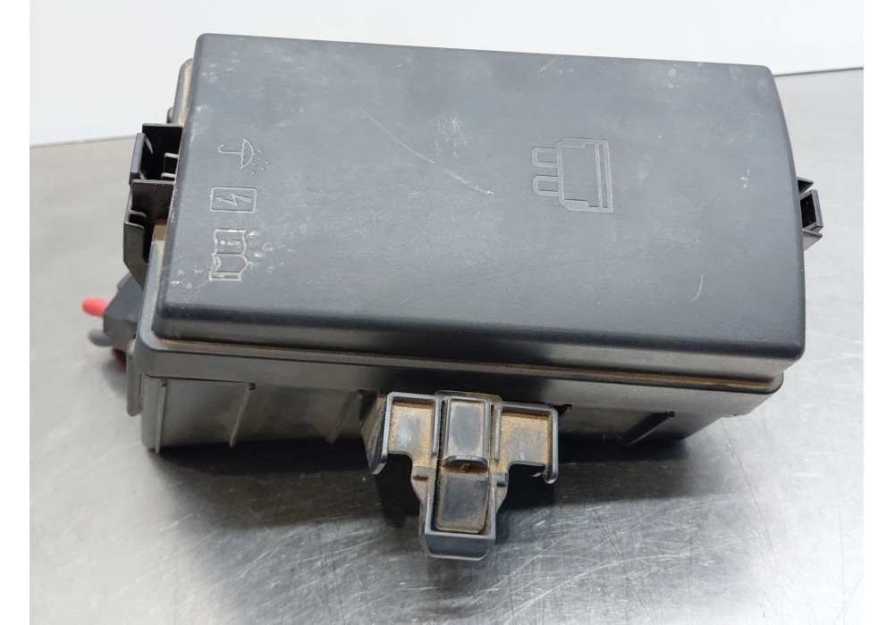 Recambio de caja reles / fusibles para volkswagen tiguan (ad1, ax1) 1.4 tsi 4motion referencia OEM IAM 5Q0937125H 5Q0937132A 
